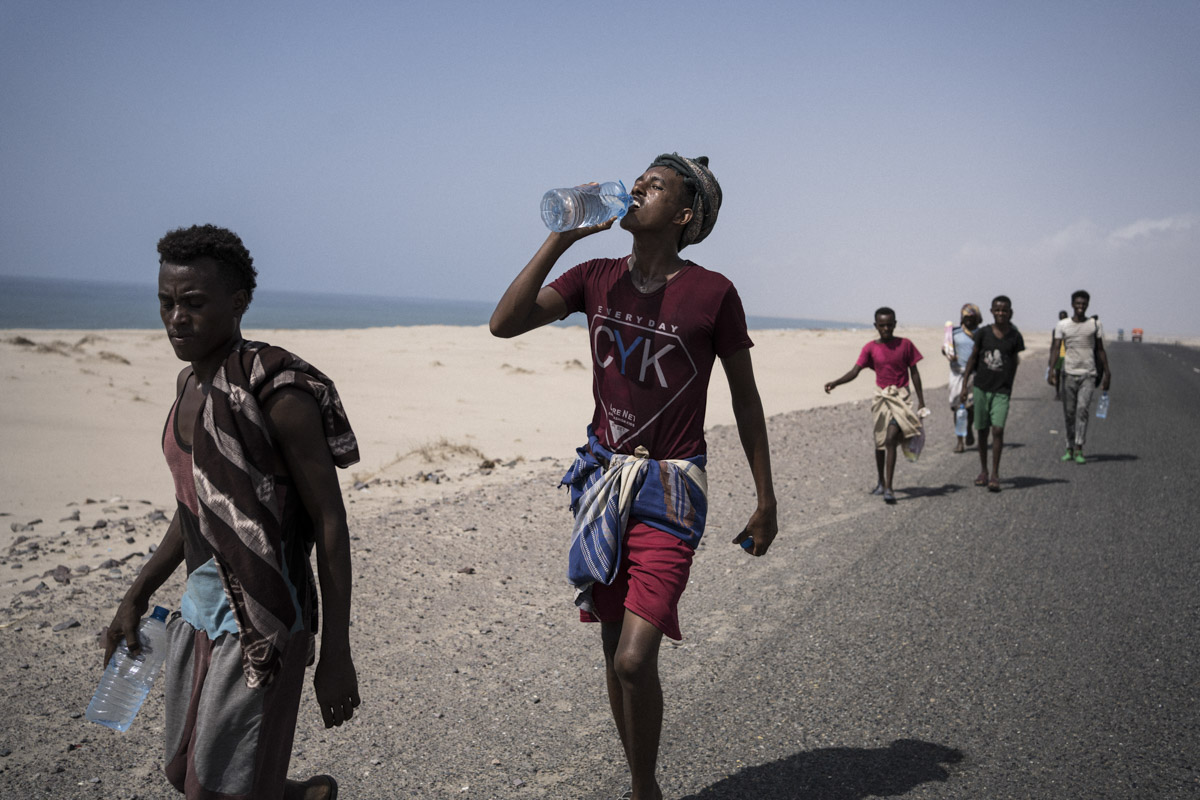 la route de la côte Sud du Yémen,  entre Ras el Arah et Aden. Les Oromo traversent en 4 à 5 jours la distance qui sépare leur point d’arrivée de la grande ville du Sud. 
Yemen
