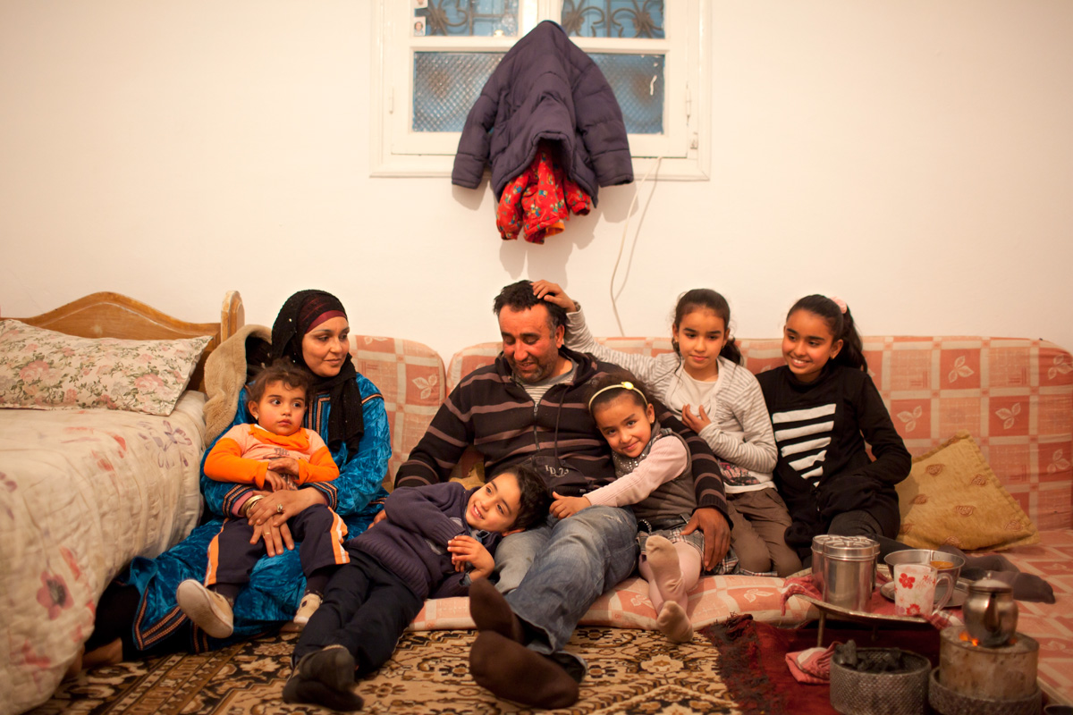 16 Mars 2011. 
Slah et sa famille dans leur maison de Zarzis.
