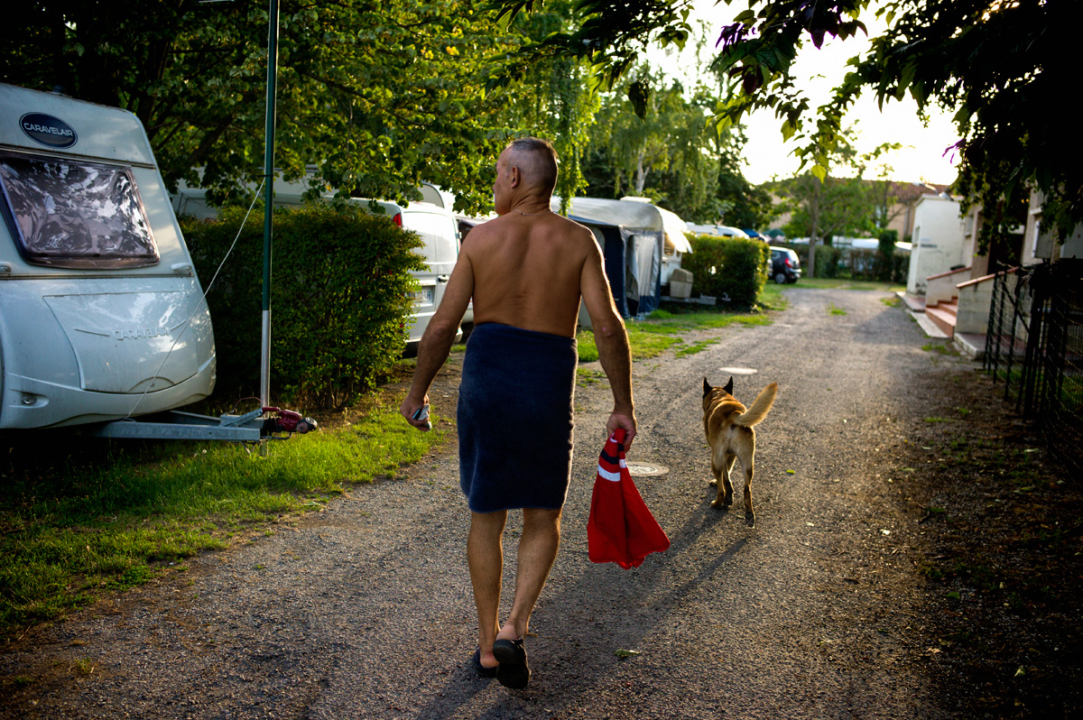 “At the place I’m living now, I have to go out to take a shower. I have water in a jerrycan, which reminds me a bit of the good old days of my youth... but it really isn’t convenient.”