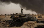 6 Avril 2003.
Un char américain Abrams détruit. Al Dorain, banlieue sud de Bagdad.